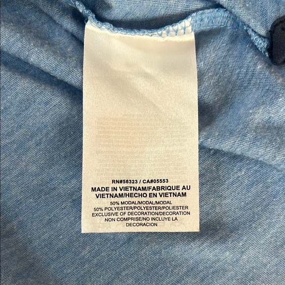 NFL Titans Women’s Light Blue Nike Tee - Picture 7 of 8